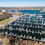 Dock Стеллендам