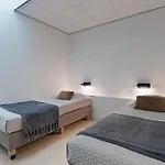 Dock Aparthotel