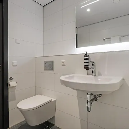 Dock Apartmanhotel 4*