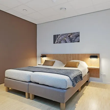 Dock アパートホテル ステレンダム