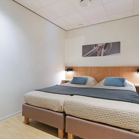 Dock Aparthotel Stellendam