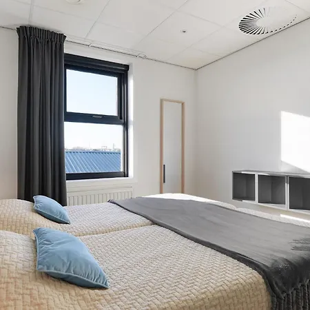 Hotel apartamentowy Dock 3*