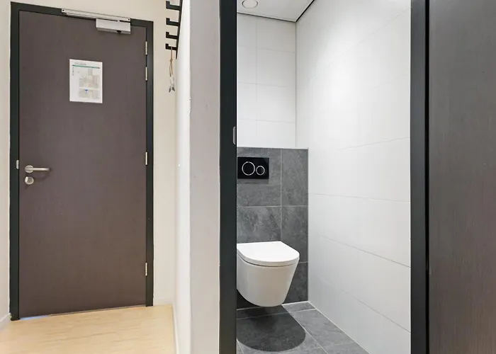 Dock Стеллендам